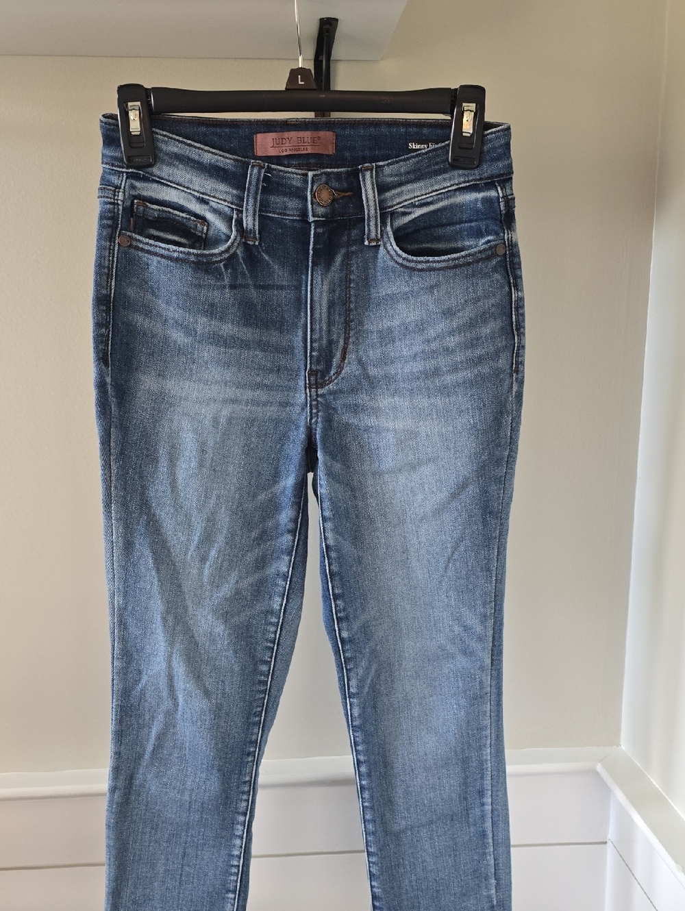 Judy Blue Light Wash Skinny Capri